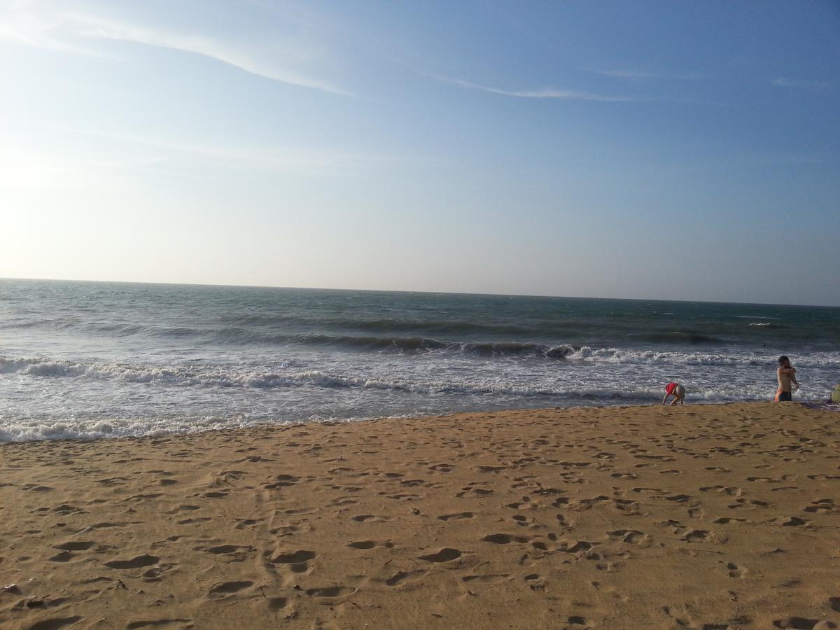 נגומבו Dephani Beach Hotel מראה חיצוני תמונה