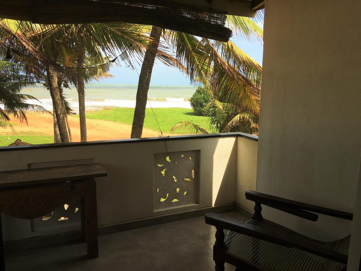 נגומבו Dephani Beach Hotel מראה חיצוני תמונה