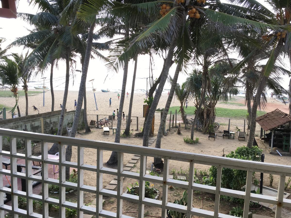 נגומבו Dephani Beach Hotel מראה חיצוני תמונה