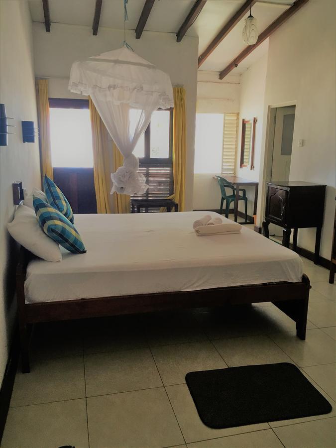 נגומבו Dephani Beach Hotel מראה חיצוני תמונה