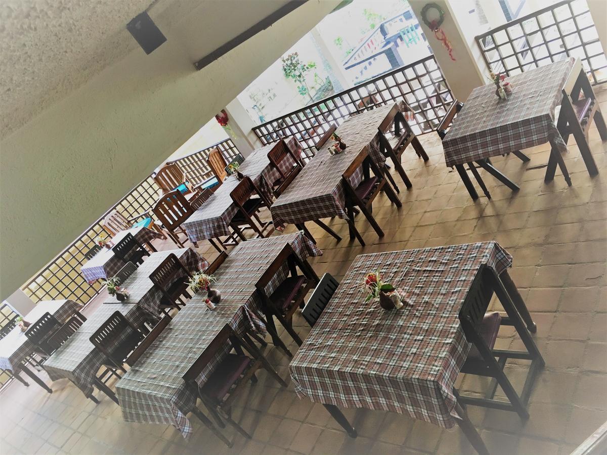 נגומבו Dephani Beach Hotel מראה חיצוני תמונה