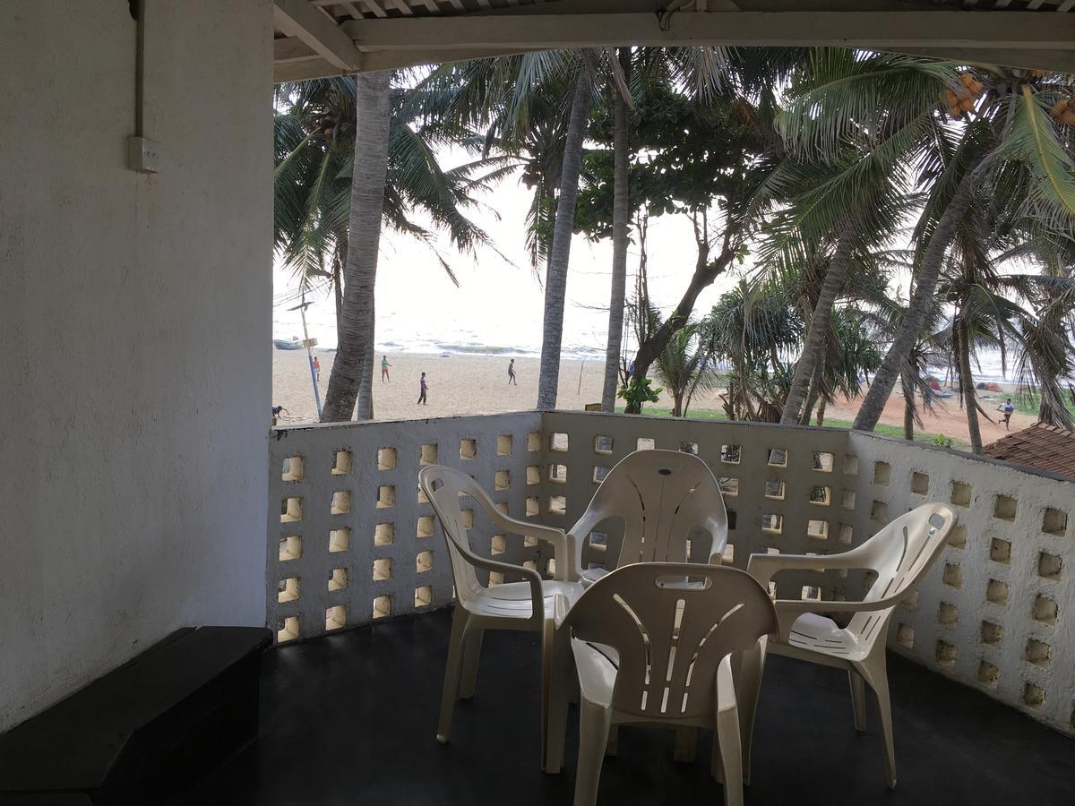 נגומבו Dephani Beach Hotel מראה חיצוני תמונה